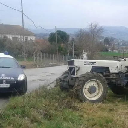 Ricettazione di un trattore, una denuncia nelle Preserre