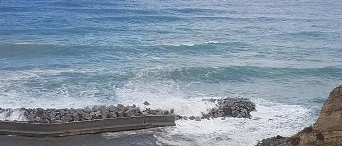 Pizzo Calabro: crolla parte del molo alla Seggiola