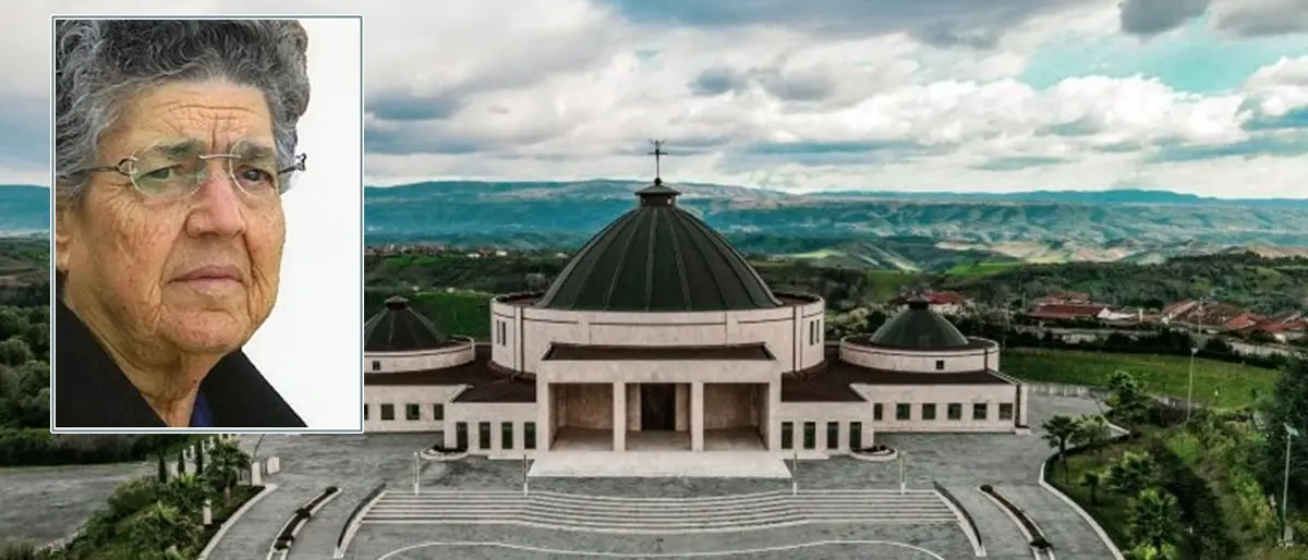 Consacrazione della chiesa voluta da Natuzza, il vescovo: «Aprirò la porta per proseguirne la storia»