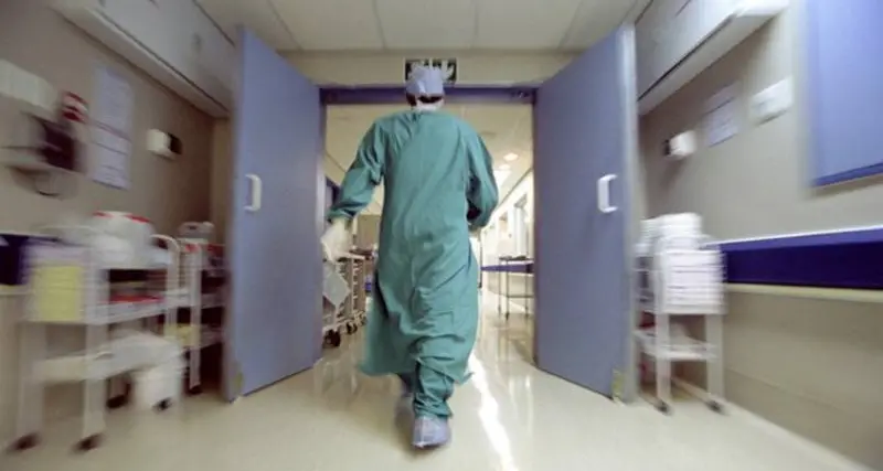Medici cubani, l’Asp di Vibo rinnova 10 contratti per altri 6 mesi: 450mila\u00A0euro per garantire la copertura di reparti e servizi\n