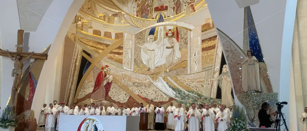 A Paravati la grande chiesa promessa dalla Madonna a Natuzza è realtà, il vescovo: «Evento storico»