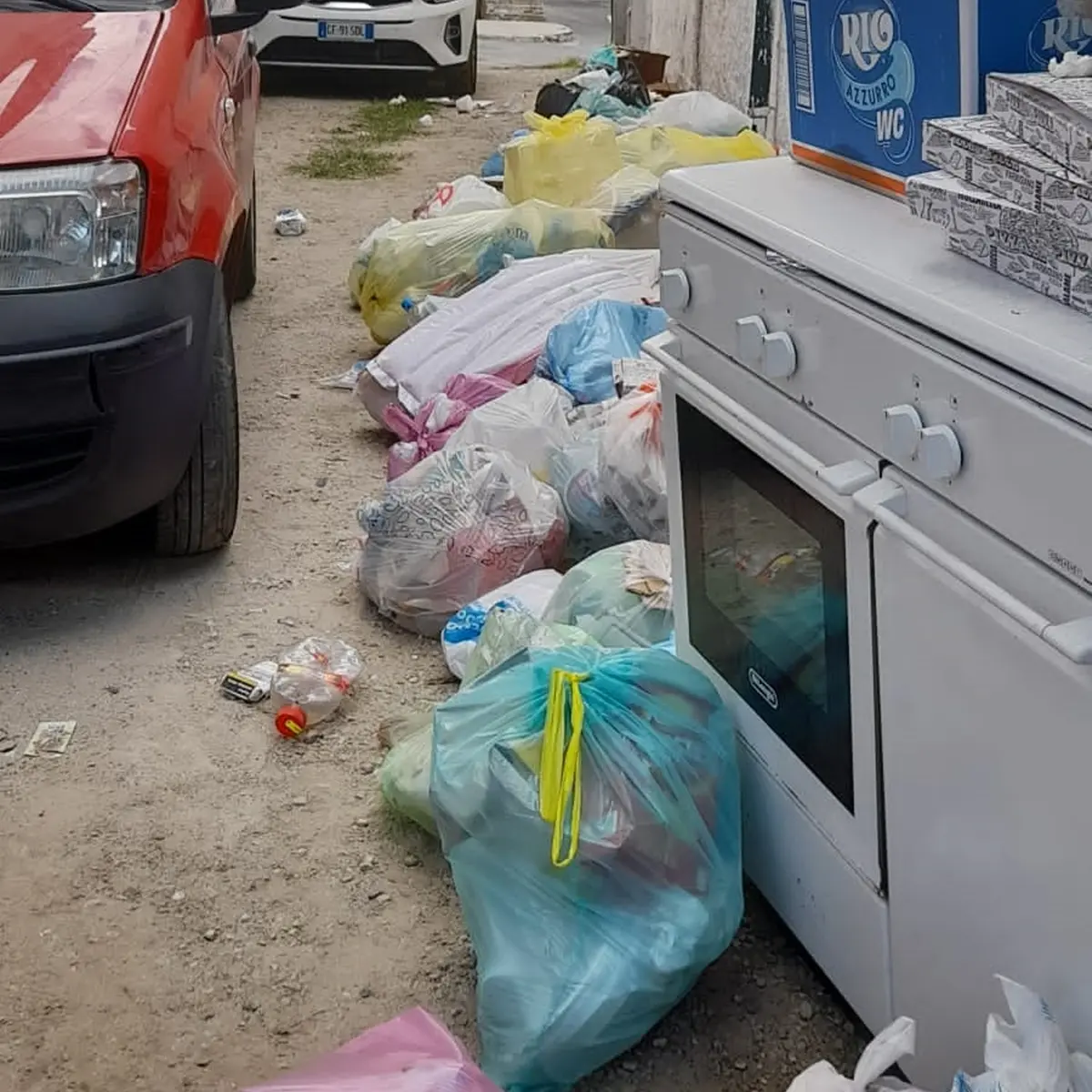 I consiglieri di “Uniti per Ricadi”: «Da giorni ferma la raccolta rifiuti» - Foto