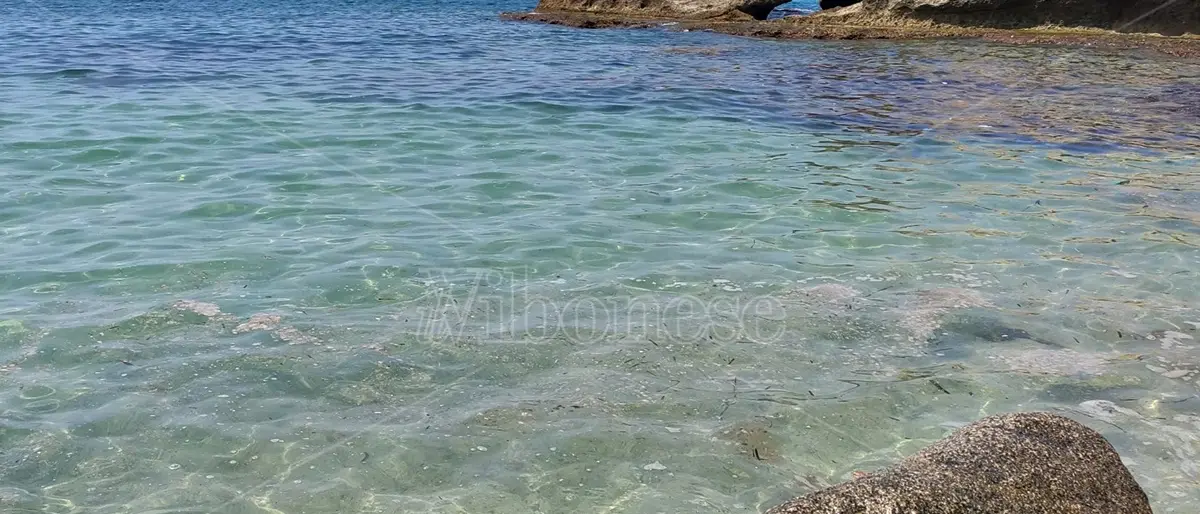Baia di Riaci, mare sporco anche in una delle più belle località del Vibonese