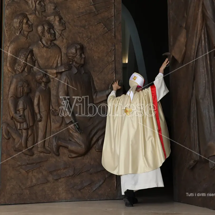 Apertura della chiesa di Natuzza: il racconto in foto di una giornata storica