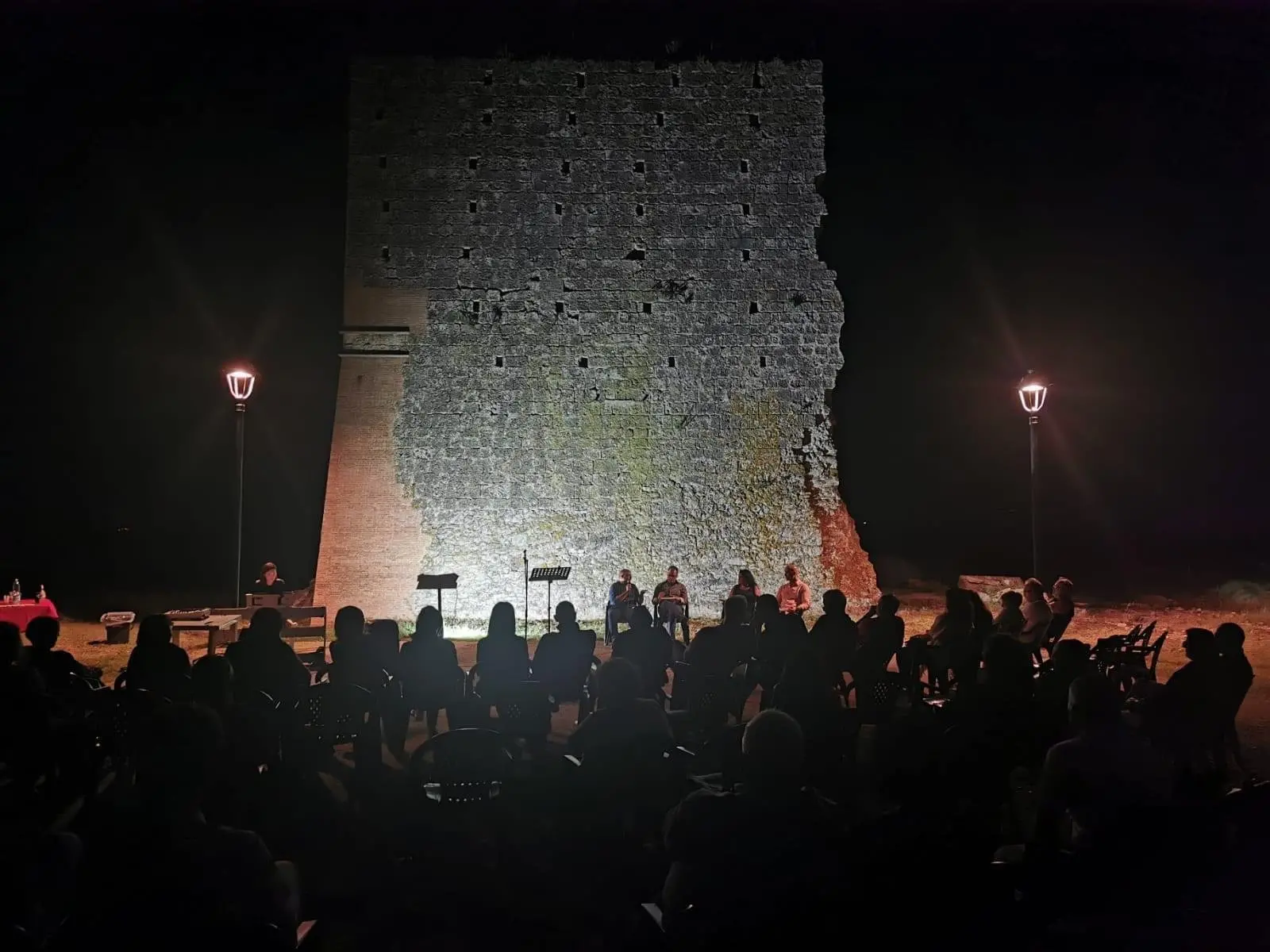 Parco archeologico di Mileto, successo per il reading musicale sulle meraviglie di Calabria