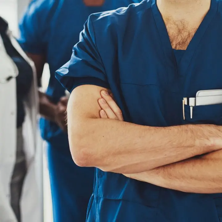Mancano medici, a Vibo lavoro straordinario anche a Malattie infettive e Pediatria