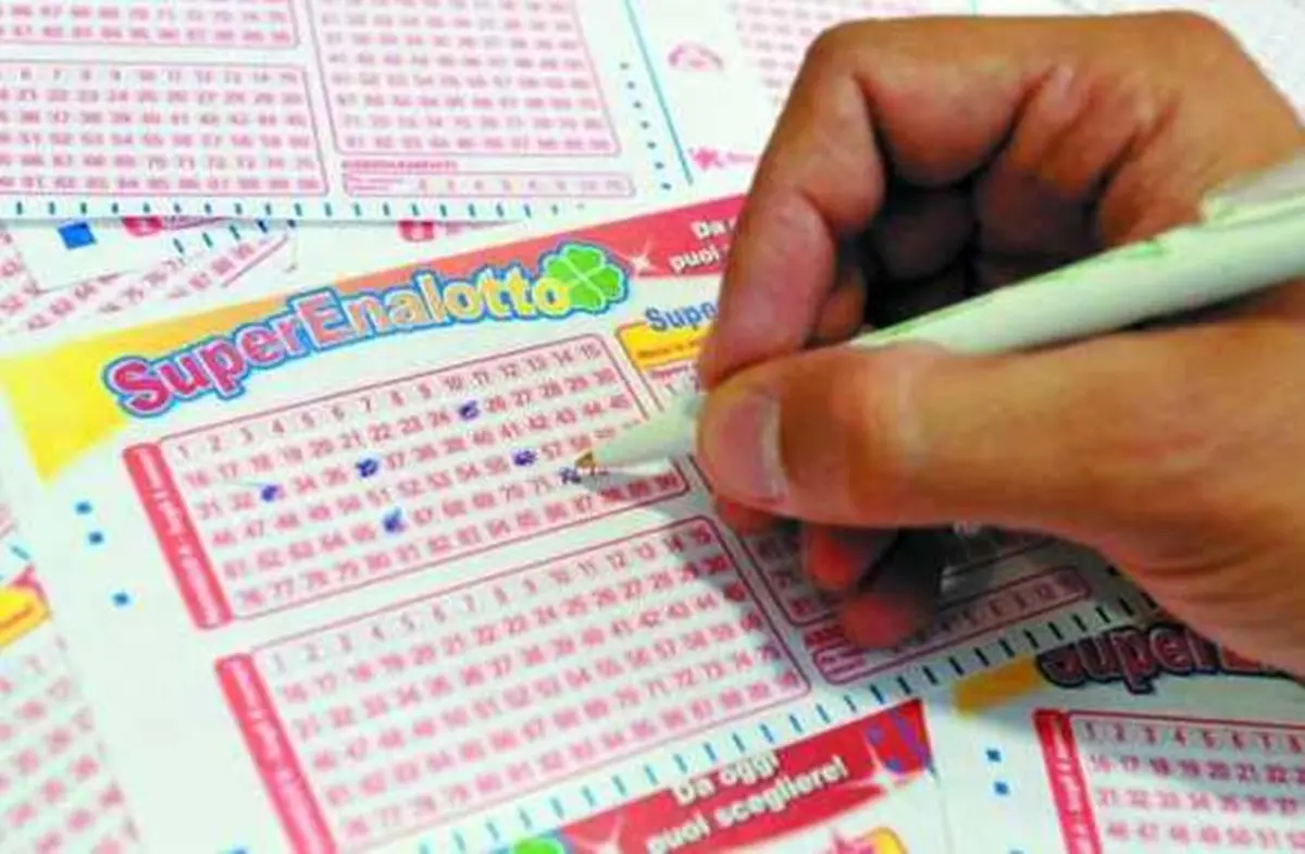 SuperEnalotto, “5” da 15.900 euro a Reggio\n