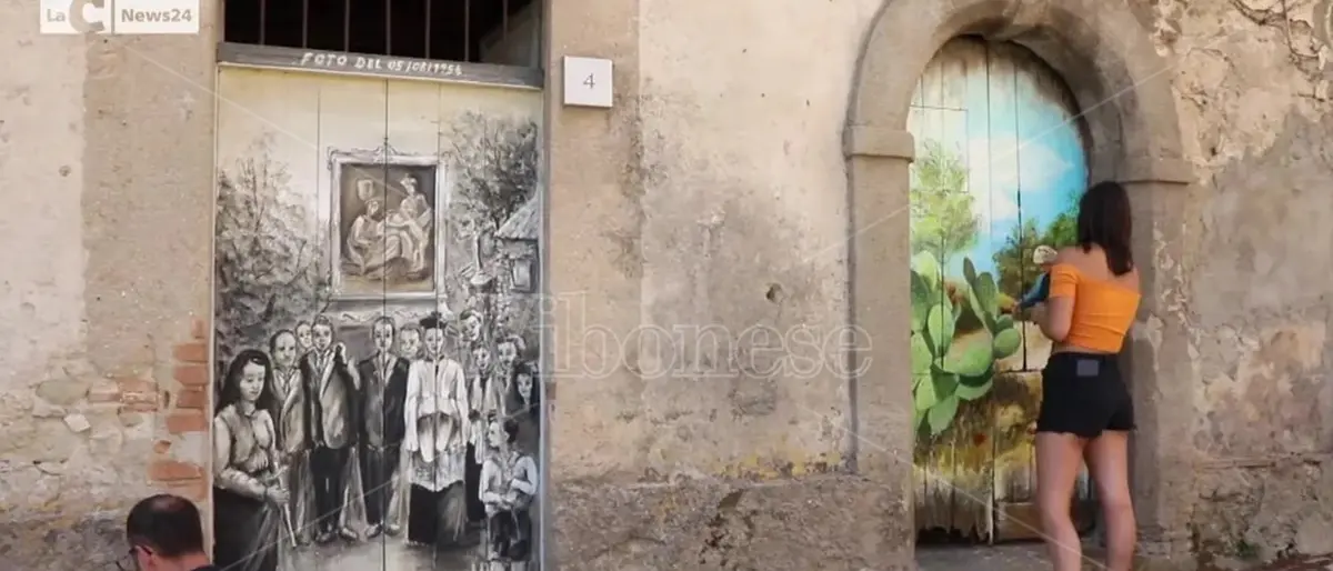 I vecchi portoni raccontano, a Zungri l'iniziativa per promuovere il centro storico -Video