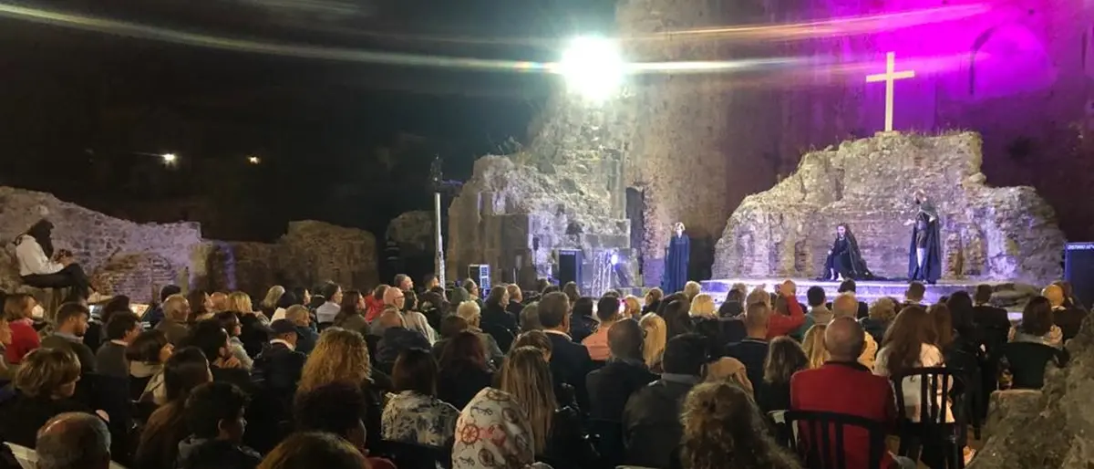 Mito e teatro, grande successo per la prima edizione di Soriano augustea