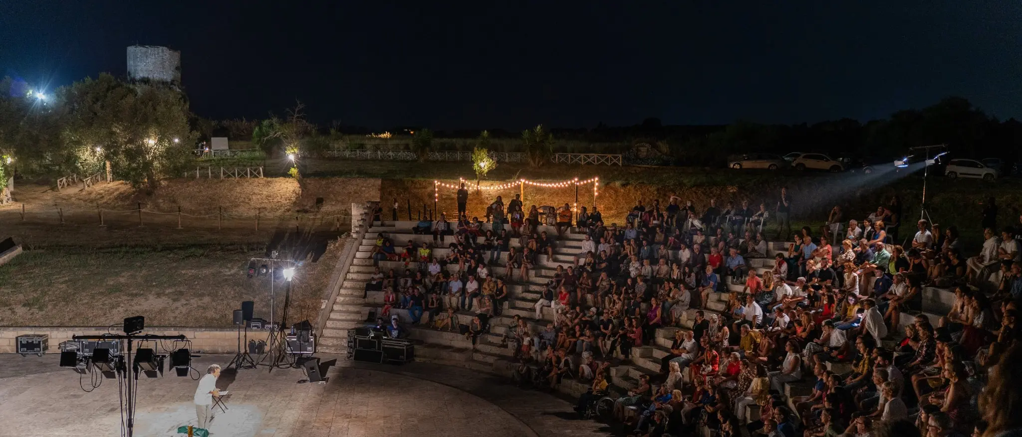Teatro a Torre Marrana di Ricadi: la VI edizione si chiude con il sold out della Piccola Compagnia Dammacco