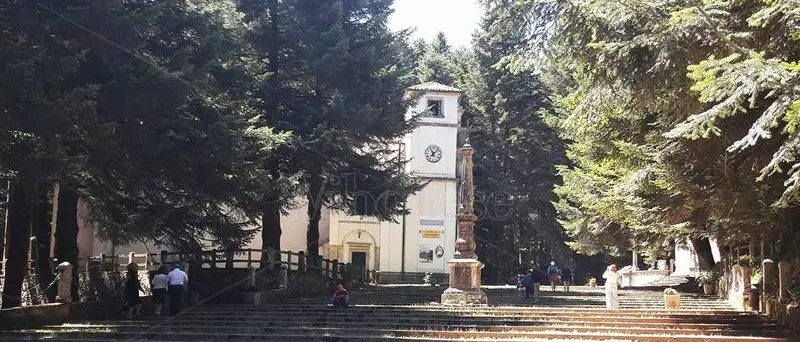 Serra, chiesa di Santa Maria del bosco: a breve il restauro della facciata