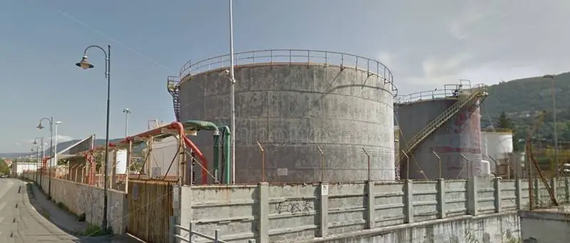 Depositi costieri a Vibo Marina, i consiglieri di minoranza Tucci e Cutrullà attaccano Romeo: «Ignorato il nostro ordine del giorno»