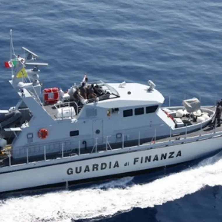 Legalità e presidio del mare,\u00A0Guardia di Finanza e Provincia di Vibo insieme per raccontare il comparto aeronavale\n