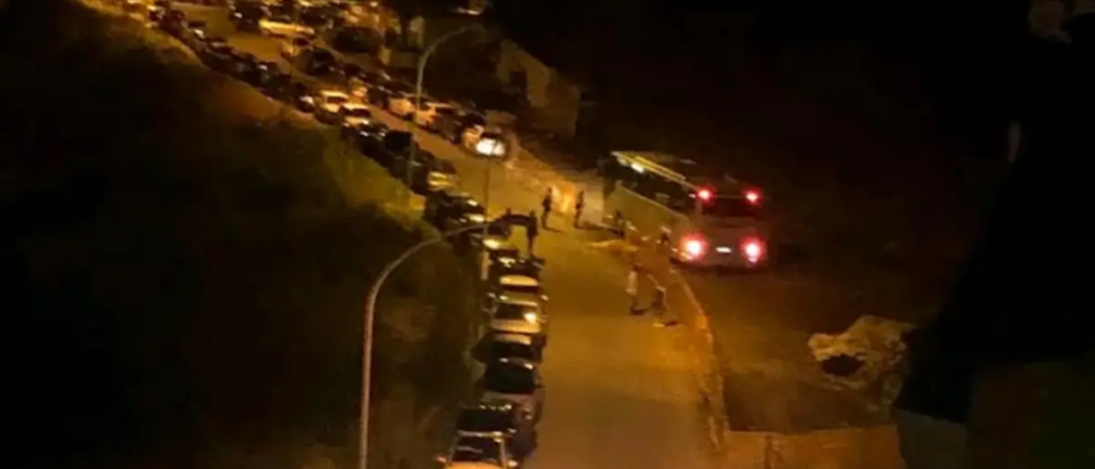 Pizzo e quei parcheggi selvaggi in contrada Parrera: «Ostaggio di un'organizzazione viaria inesistente»