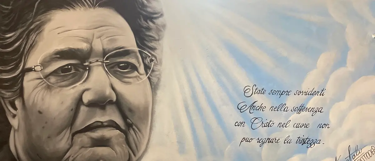 A Villaggio Mancuso il murales che ritrae la mistica di Paravati Natuzza Evolo