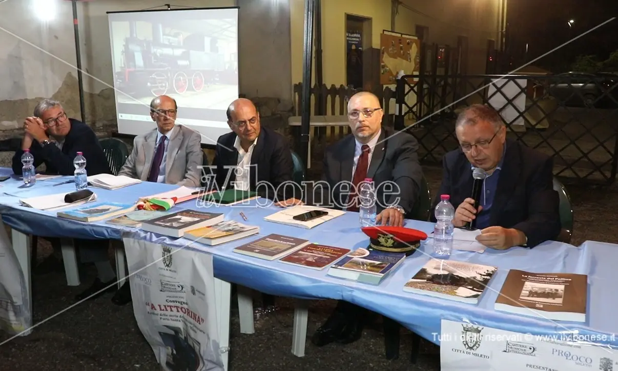 Mileto rende omaggio alla storia delle Ferrovie Calabro Lucane con l’intitolazione di un piazzale -Video