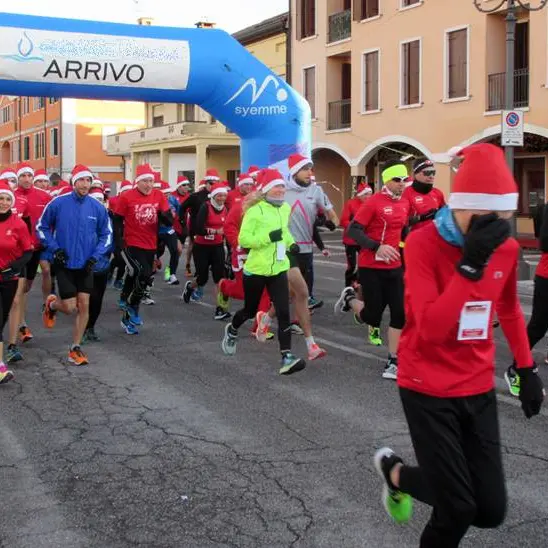 La corsa di Babbo Natale torna a Vibo, ecco la seconda edizione