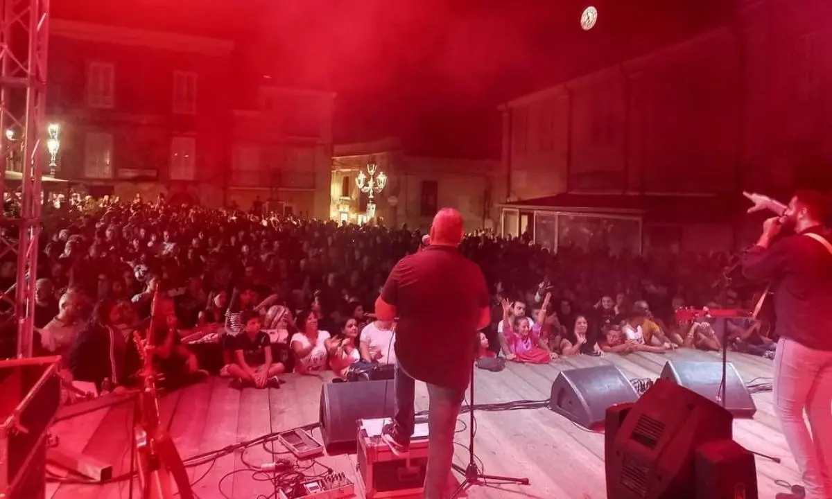 Successo a Nicotera per la Notte bianca: «Puntiamo ad avere turismo 12 mesi all'anno»