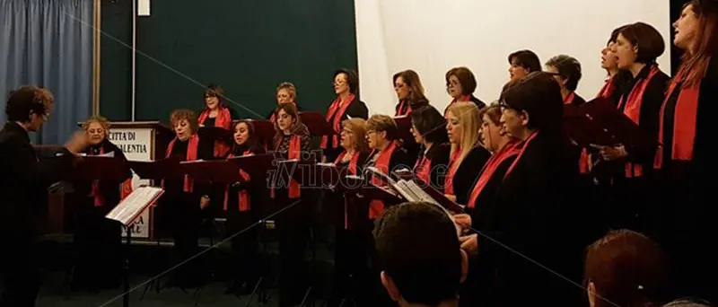 Musica e solidarietà con il concerto di beneficenza della corale “In-Canto” (VIDEO)