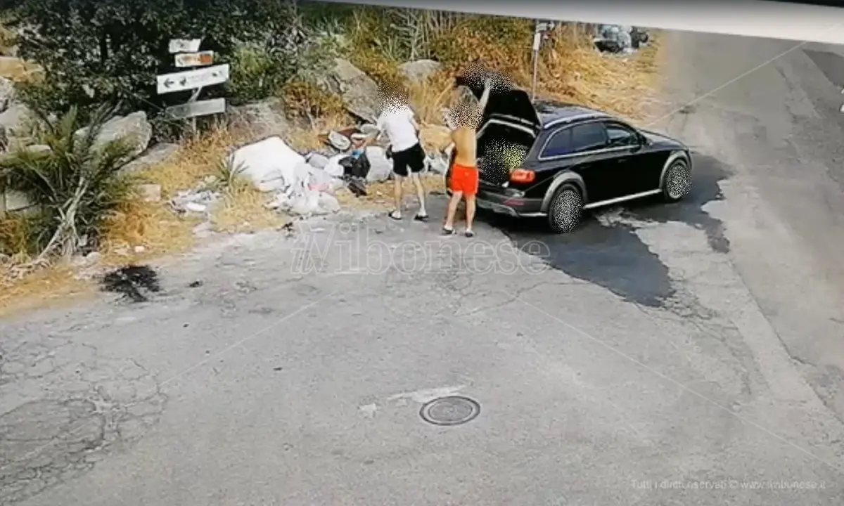 Ricadi: le foto trappole incastrano gli autori dello scempio ambientale - Video