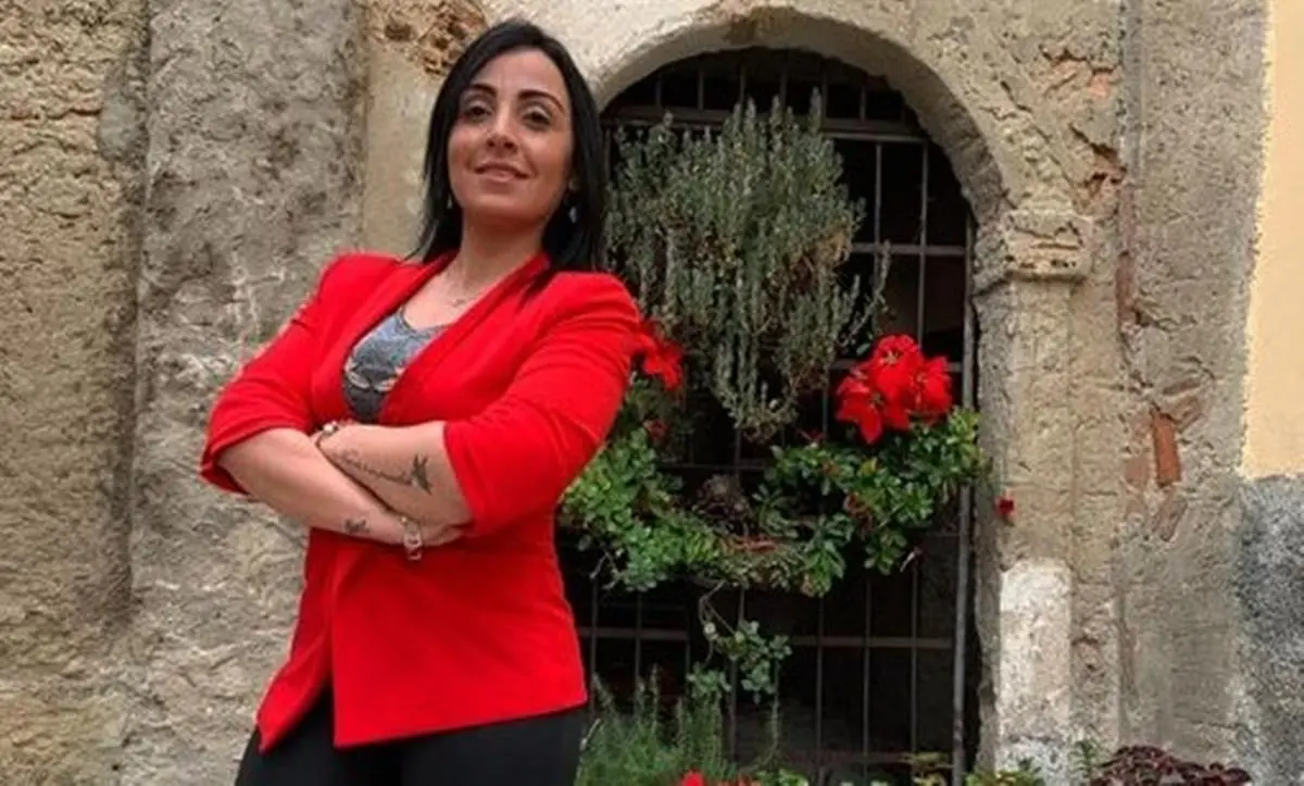 Esibizione vietata a Bivona, parla la cantante folk Merante: «Dal sindaco offese gravi, io rispetto la legalità»