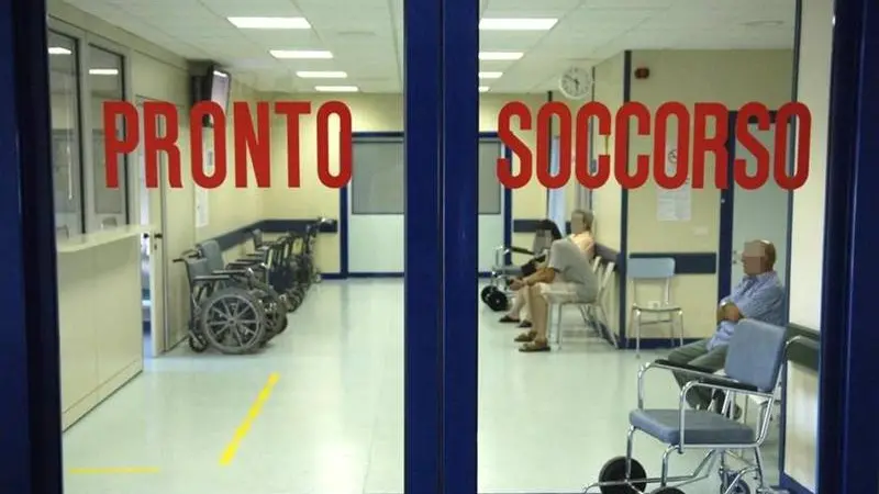 0WFHCGSLNO - 07261850 FOTO WEBSERVER - imggiugliarelli260705184931 - EMERGENZA CALDO ANZIANI PRONTO SOCCORSO OSPEDALE PERUGIA - - Marco Giugliarelli , Marco Giugliarelli