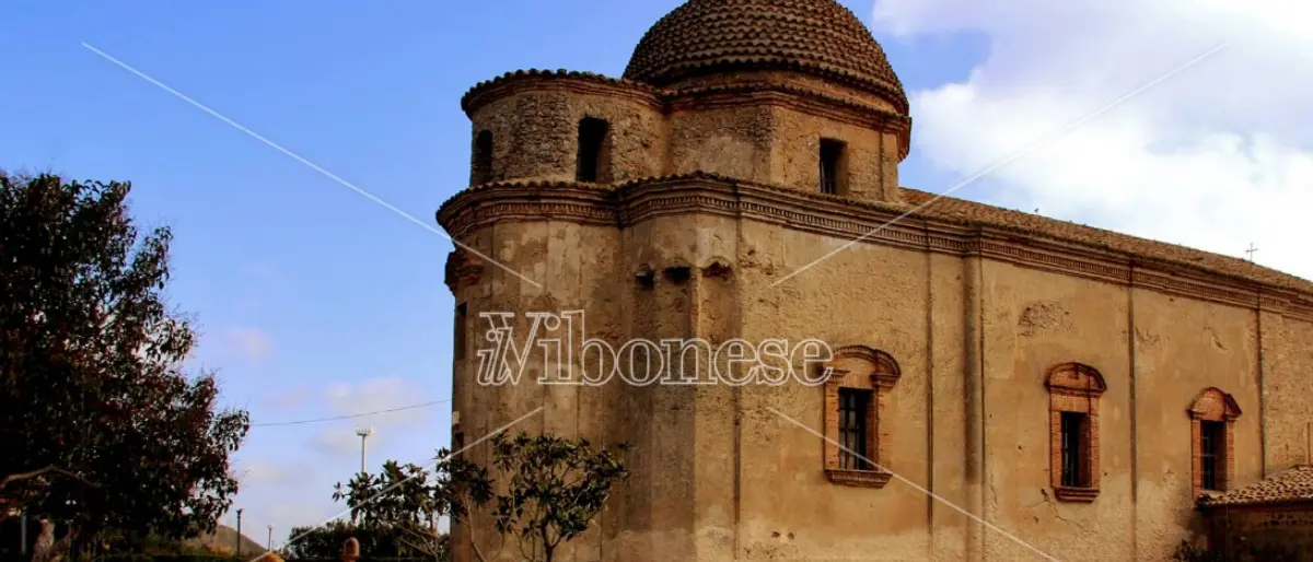 Arte e astronomia s'incontrano per una notte d'incanto a Santa Ruba: visite guidate nella chiesa e poi tutti a guardar le stelle