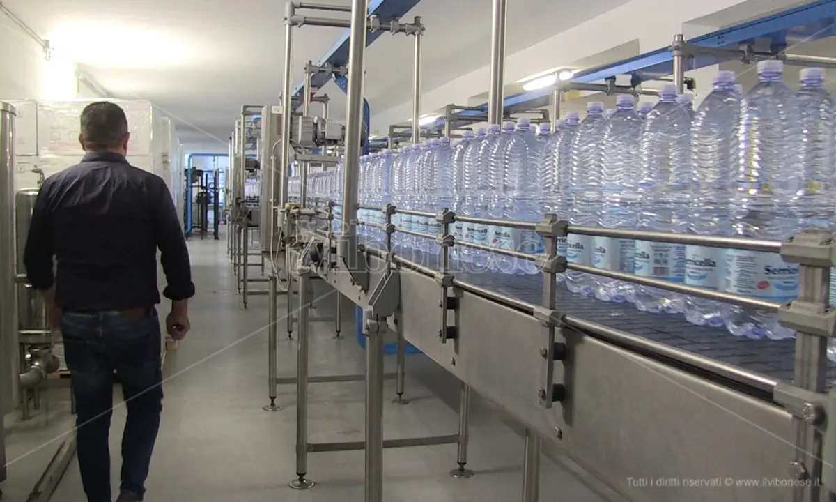 Caro bollette, anche il re dell’acqua Fabrizia lancia l’allarme: «I costi superano il fatturato» - Video