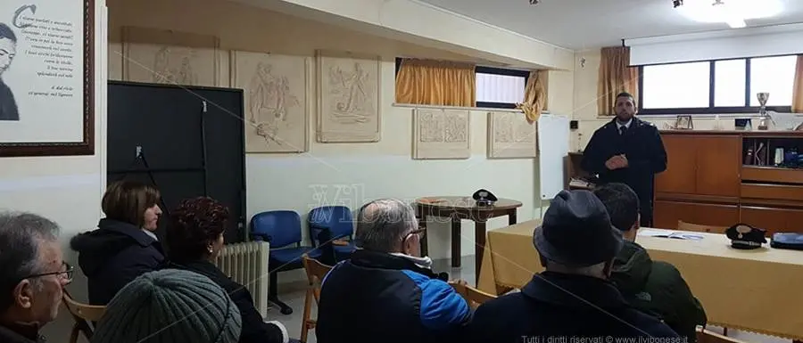 Truffe ai danni degli anziani nel Vibonese, i Carabinieri spiegano come difendersi