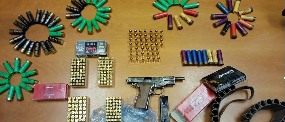Armi e droga a Tropea: due arresti e una denuncia