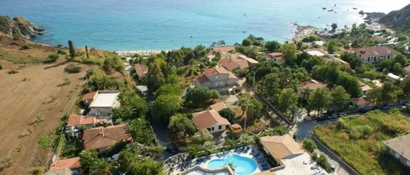 Capo Vaticano e accesso a Grotticelle: per il CdS si tratta di aree «incontestabilmente pubbliche»