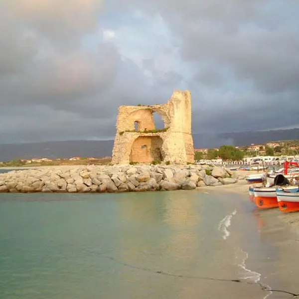 La Rocchetta di Briatico in pericolo, l’allarme dei residenti: «Bene da tutelare»