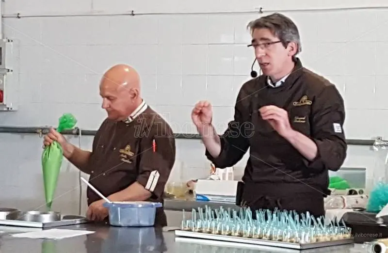 Soriano, a scuola di cioccolato con il maestro Edouard Bechoux (VIDEO)