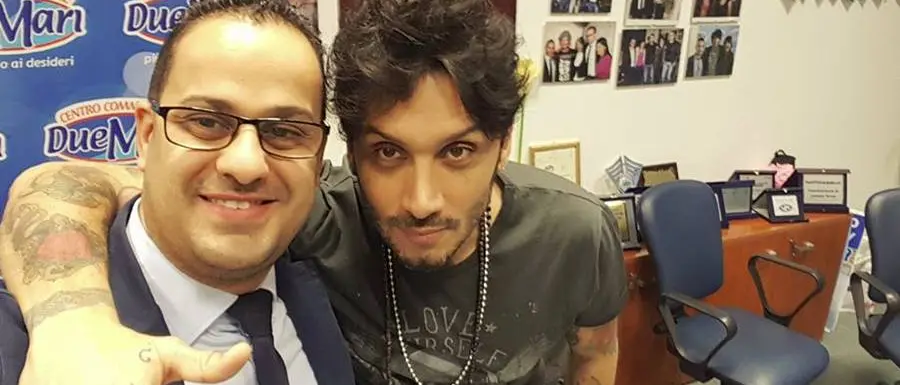 Fabrizio Moro in estate a Cessaniti per ricevere la cittadinanza onoraria (VIDEO)