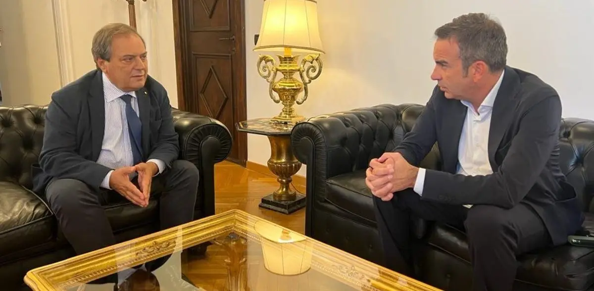 Medici cubani a giorni in Calabria, Occhiuto: «Accordo per il bene dei calabresi»