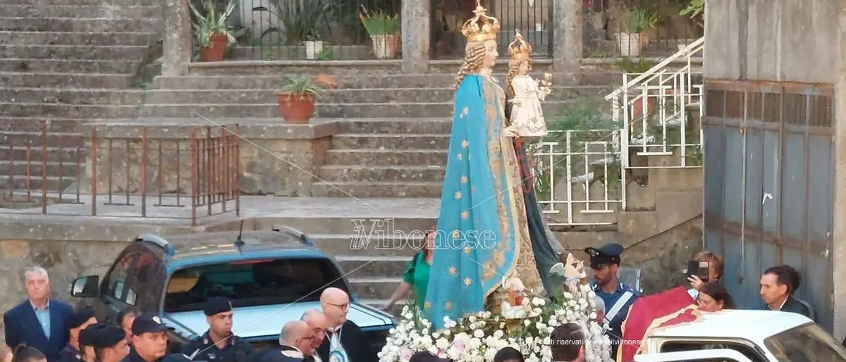 Processione della Madonna del Rosario “blindata” a Soriano Calabro