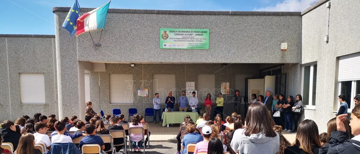 Alla scuola media di Limbadi il premio all’impegno civico “Piero Calamandrei”