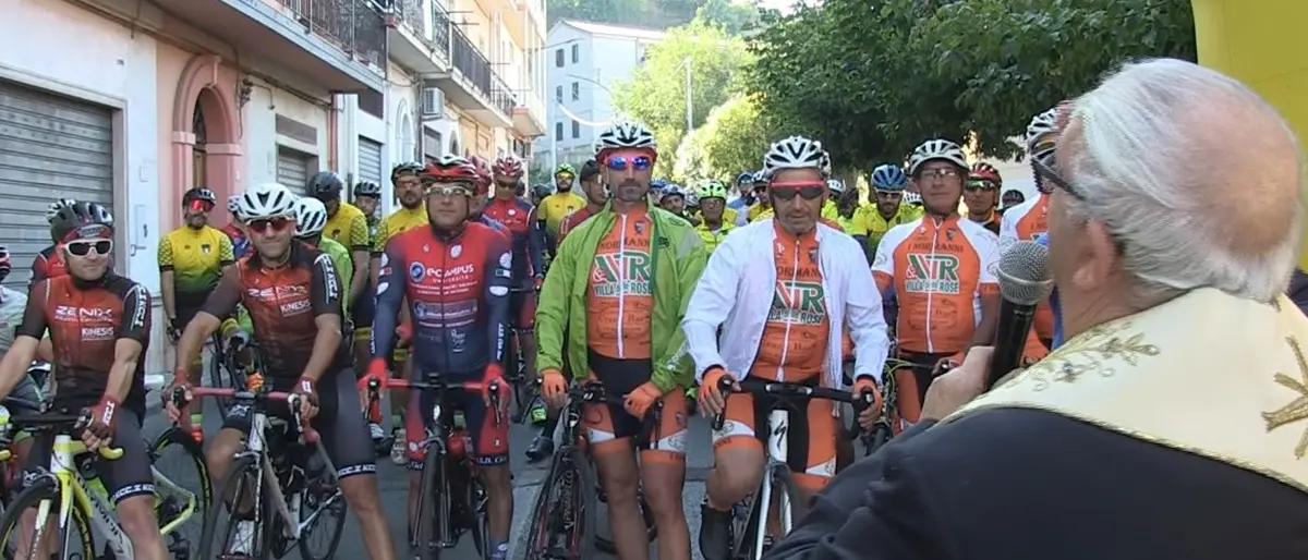 Ciclisti da tutta la Calabria a Monterosso per la “Bec Madonna del Rosario” - Video