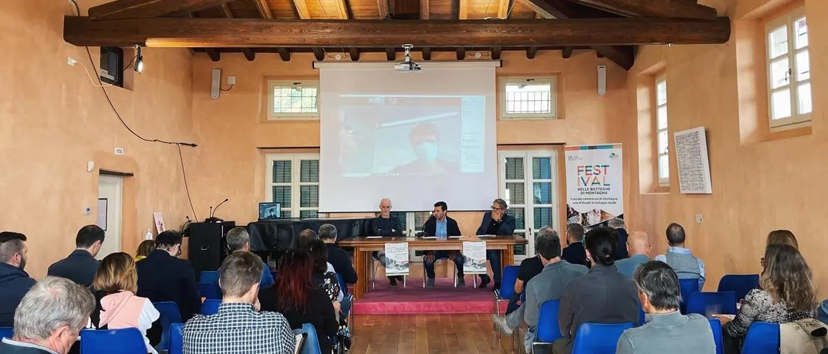 Sostegno alle botteghe, il Gal Terre Vibonesi fissa l’obiettivo: presto un bando