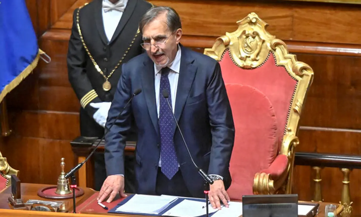 Il neo eletto presidente del Senato Ignazio La Russa, durante il discorso di insediamento in occasione della seduta del Senato, Roma, 13 ottobre 2022. ANSA/ALESSANDRO DI MEO