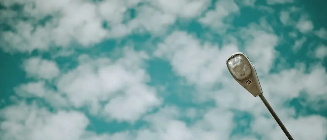 Francavilla Angitola, bolletta salata e il Comune spegne i lampioni di notte