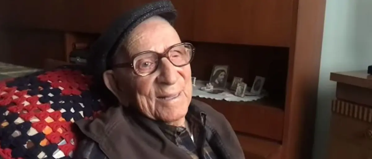Festa a Simbario, nonno Vincenzo Nardi spegne 111 candeline
