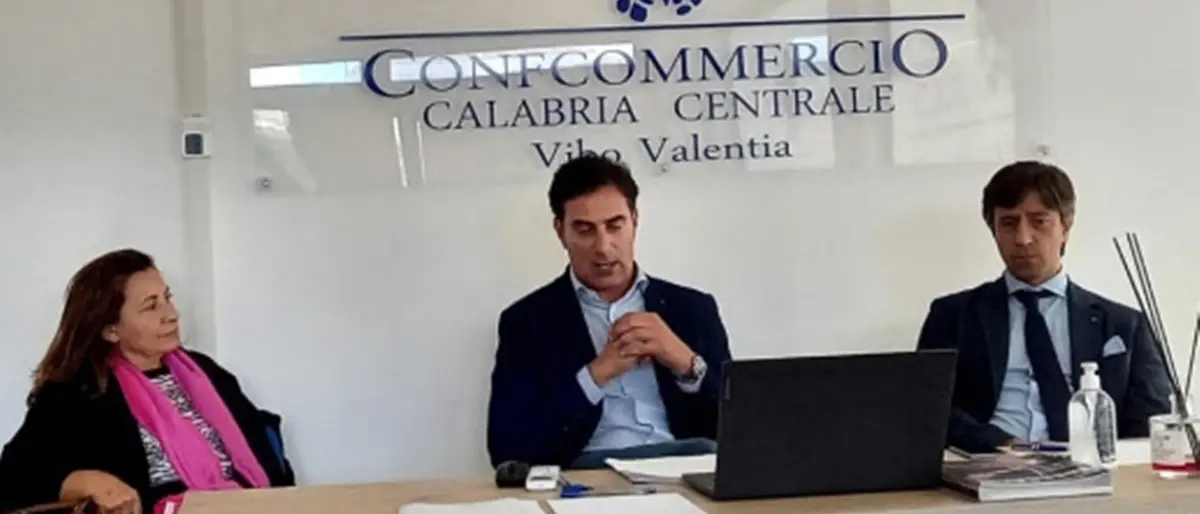 Negozianti di Vibo in crisi, la Confcommercio al Comune: «Serve un Tavolo permanente»