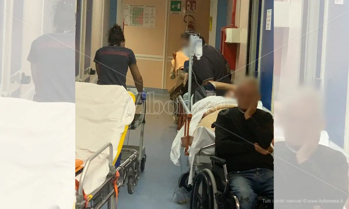 Vibo, medici del Pronto soccorso allo stremo: in aiuto sanitari di altri reparti. Ecco quanti sono