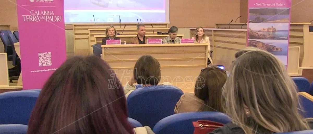 A Vibo presentato il progetto «Calabria, terra dei padri» per incentivare il turismo di ritorno – Video