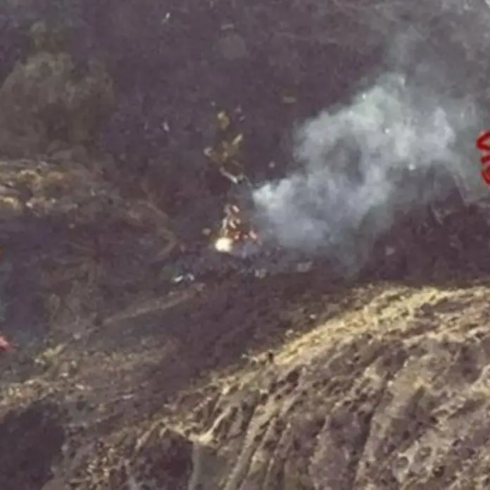 Canadair partito da Lamezia Terme precipita e si schianta sull'Etna - Video