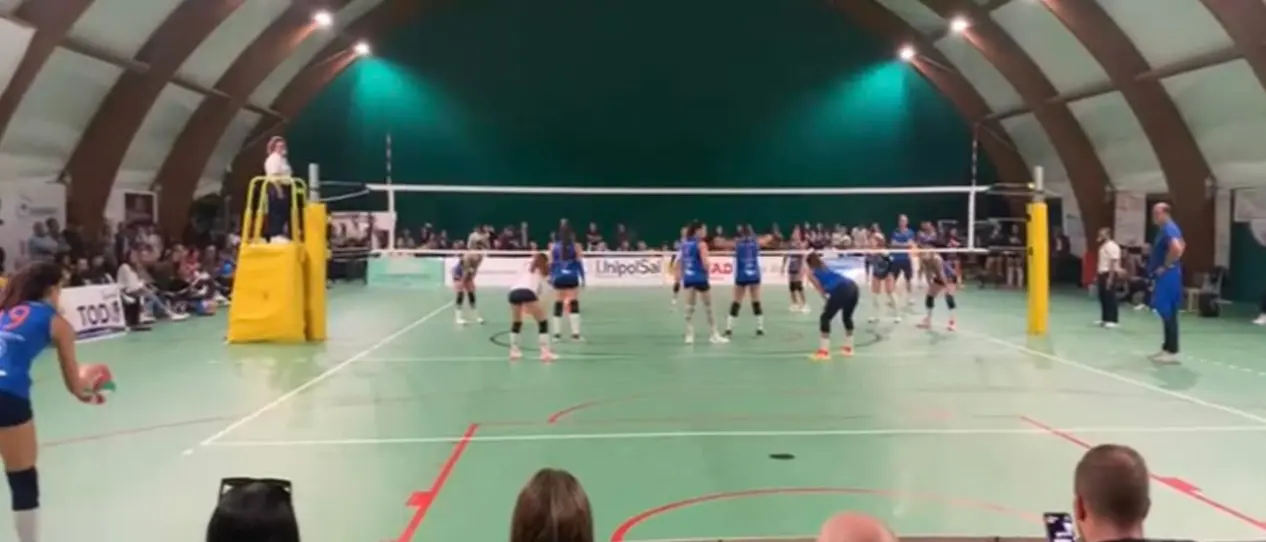 Volley Serie C femminile: grande attesa per il big match tra la Todo e Paola