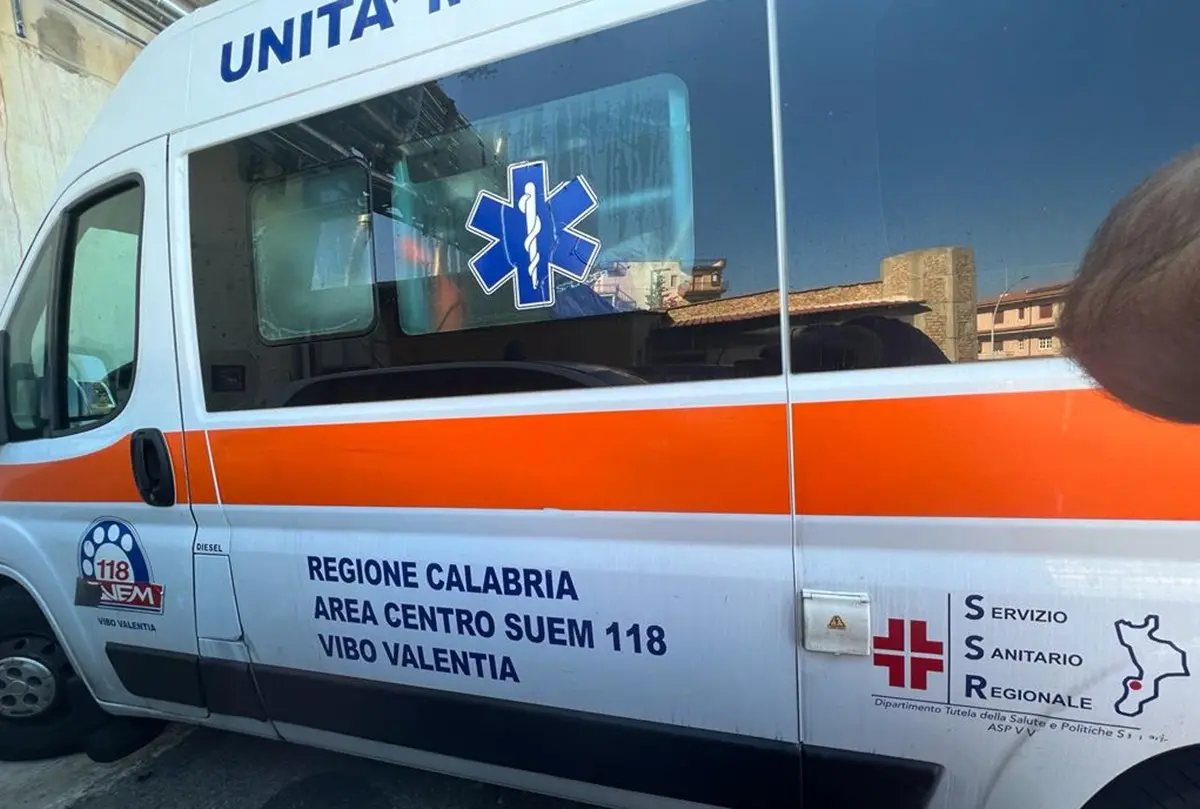 Incidente sulla statale 18 a Ionadi: due feriti, strada temporaneamente chiusa