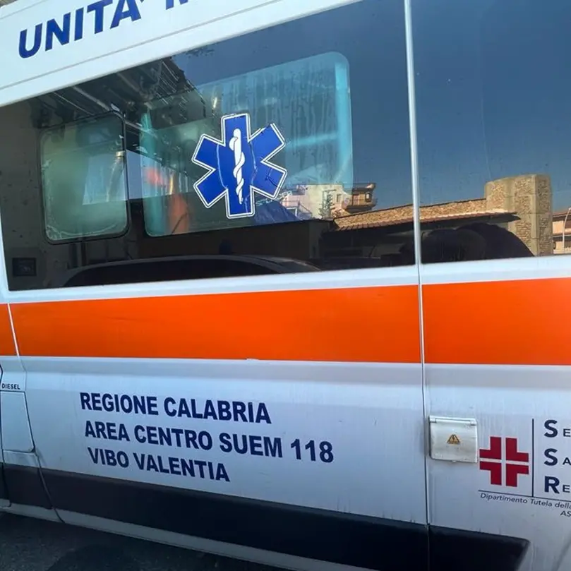 Incidente sulla statale 18 a Ionadi: due feriti, strada temporaneamente chiusa