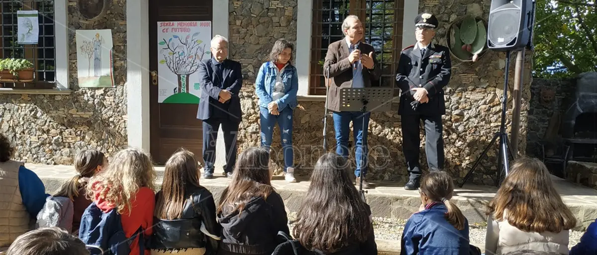 L'albero di Falcone mette radici alla fattoria didattica \"La Goccia\" di Vibo - Video